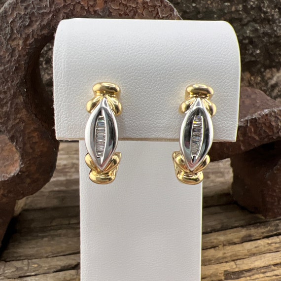 Vintage Estate 14k Duo Toned Diamond Earrings - image 6
