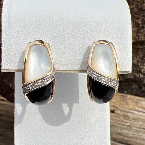 Vintage Estate 14k Onyx, Mother of Pearl and Diam… - image 5
