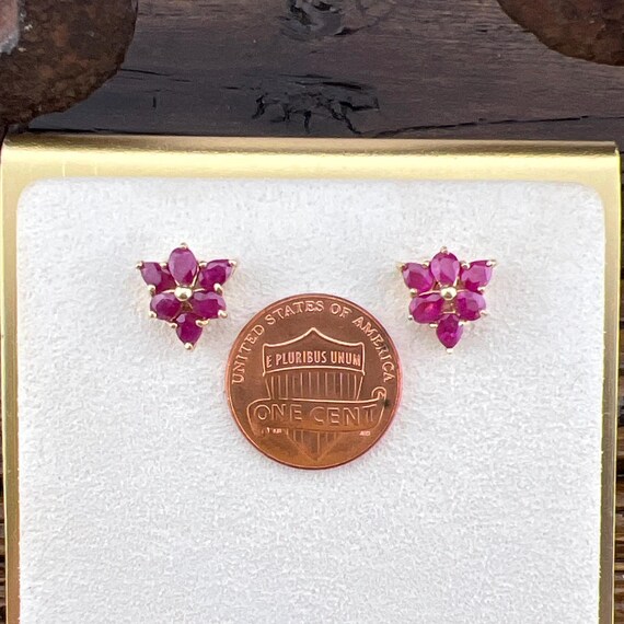 14k Genuine Ruby Cluster Yellow Gold Stud Earring… - image 7