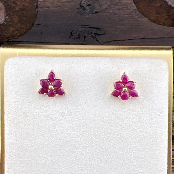 14k Genuine Ruby Cluster Yellow Gold Stud Earring… - image 3