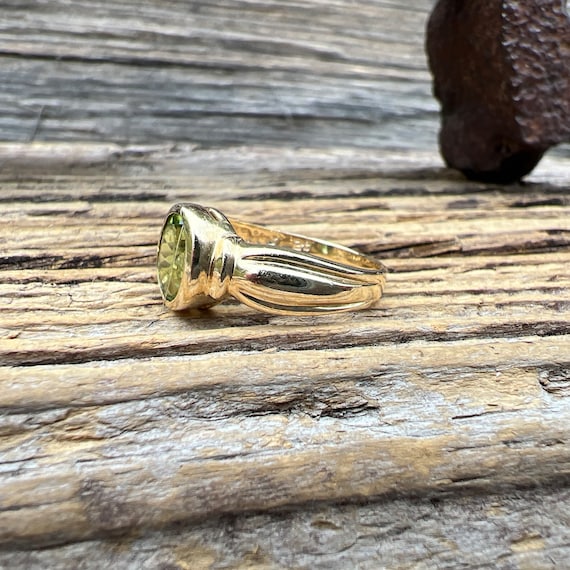 Vintage Estate 14k Yellow Gold Peridot Solitaire … - image 5