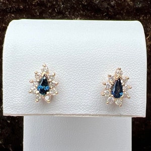 Vintage Estate Pear Shaped Sapphire and Diamond 14k Yellow Gold Stud Earrings