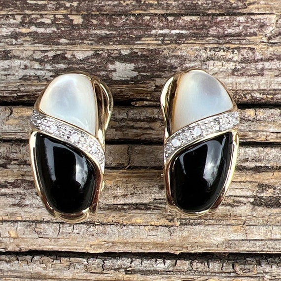 Vintage Estate 14k Onyx, Mother of Pearl and Diam… - image 1