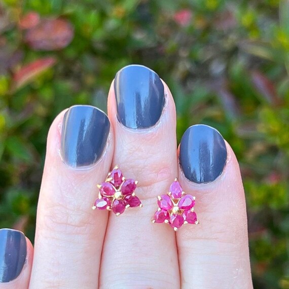 14k Genuine Ruby Cluster Yellow Gold Stud Earring… - image 9