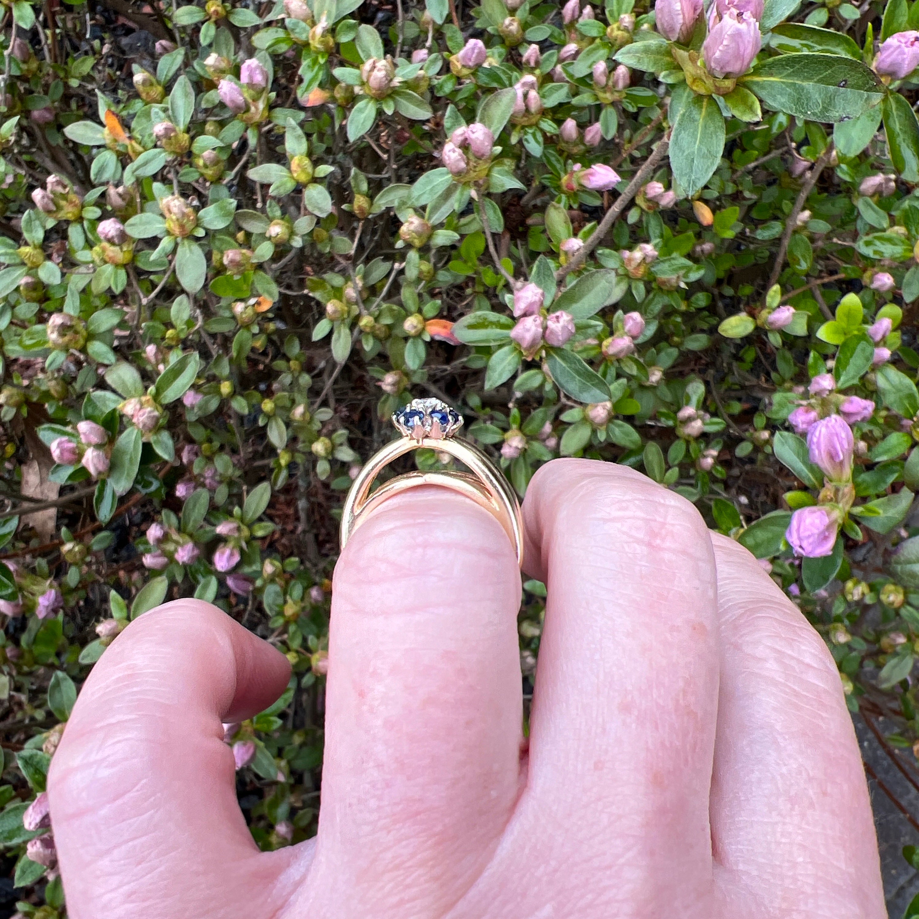 Vintage Estate 14k London Blue Topaz and Diamond Flower Gold Splint ...