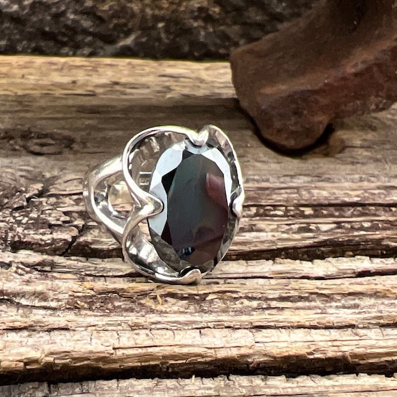 Vintage Estate Hematite 925 Sterling Silver Ring - image 1