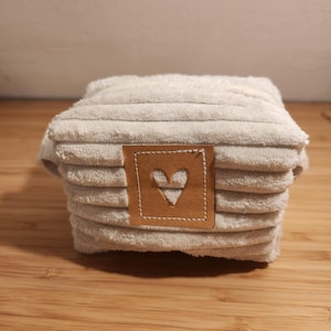 Trousse de toilette cousue main en velours côtelé large beige avec tissu intérieur vieux rose, petite, pratique, stylée assortie au sac