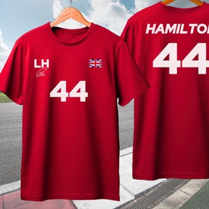 T-shirt unisexe Formule 1 Lewis Hamilton Ferrari 44. Courses, sports mécaniques. Cadeau d'anniversaire, cadeau père, frère, fille, fils, soeur