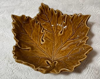 Pottery Barn Outlet Leaf Bowl - Fall Leaf Shape, Amber, Stoneware, No Trim