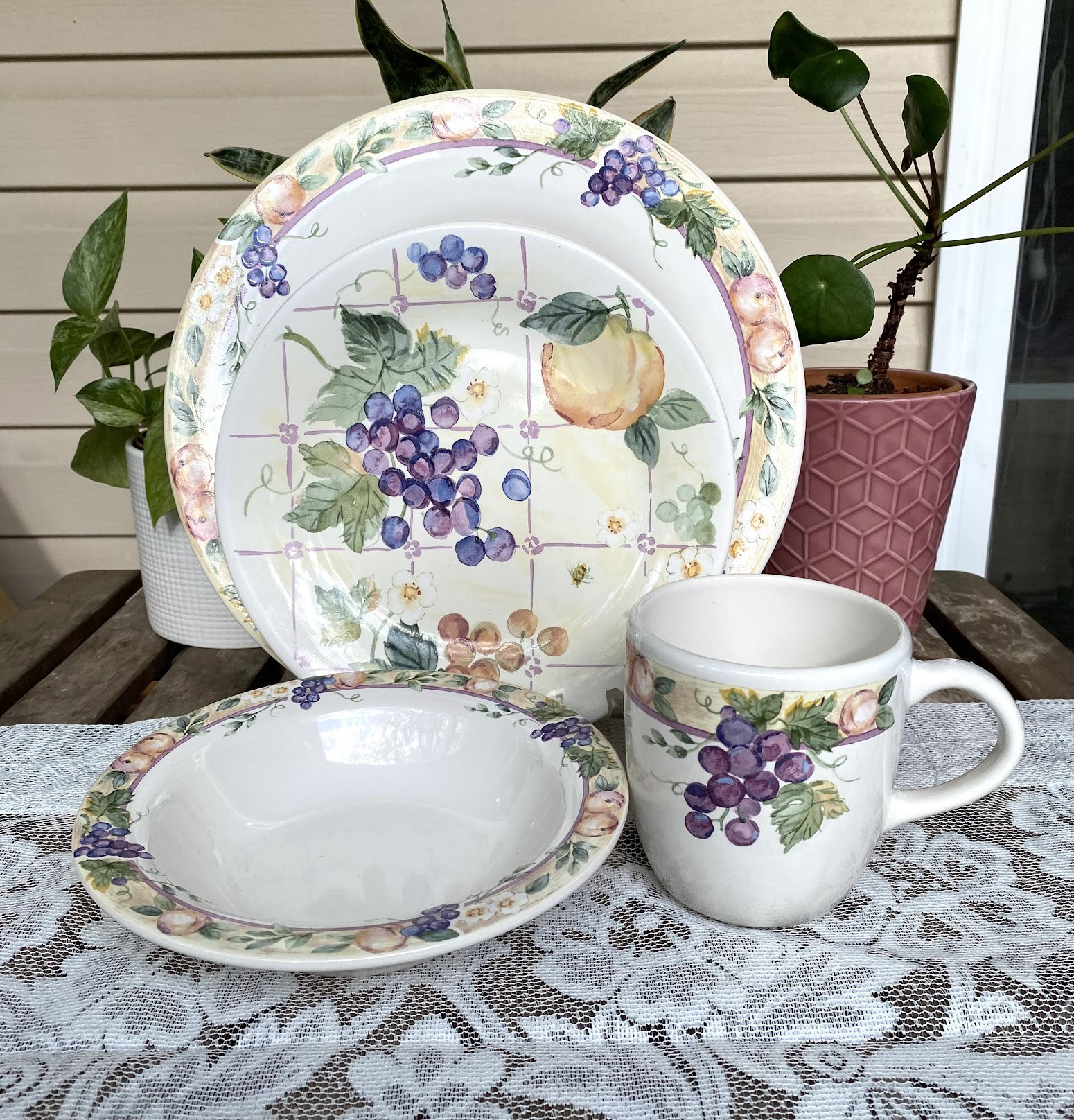 PFALTZGRAFF Orchard Stoneware Dinnerware - Fruit, Leaves & Flowers