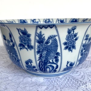 SADEK Kozan Gama Japan Centerpiece Bowl - Blue Flowers & Birds, Smooth, Blue Trim