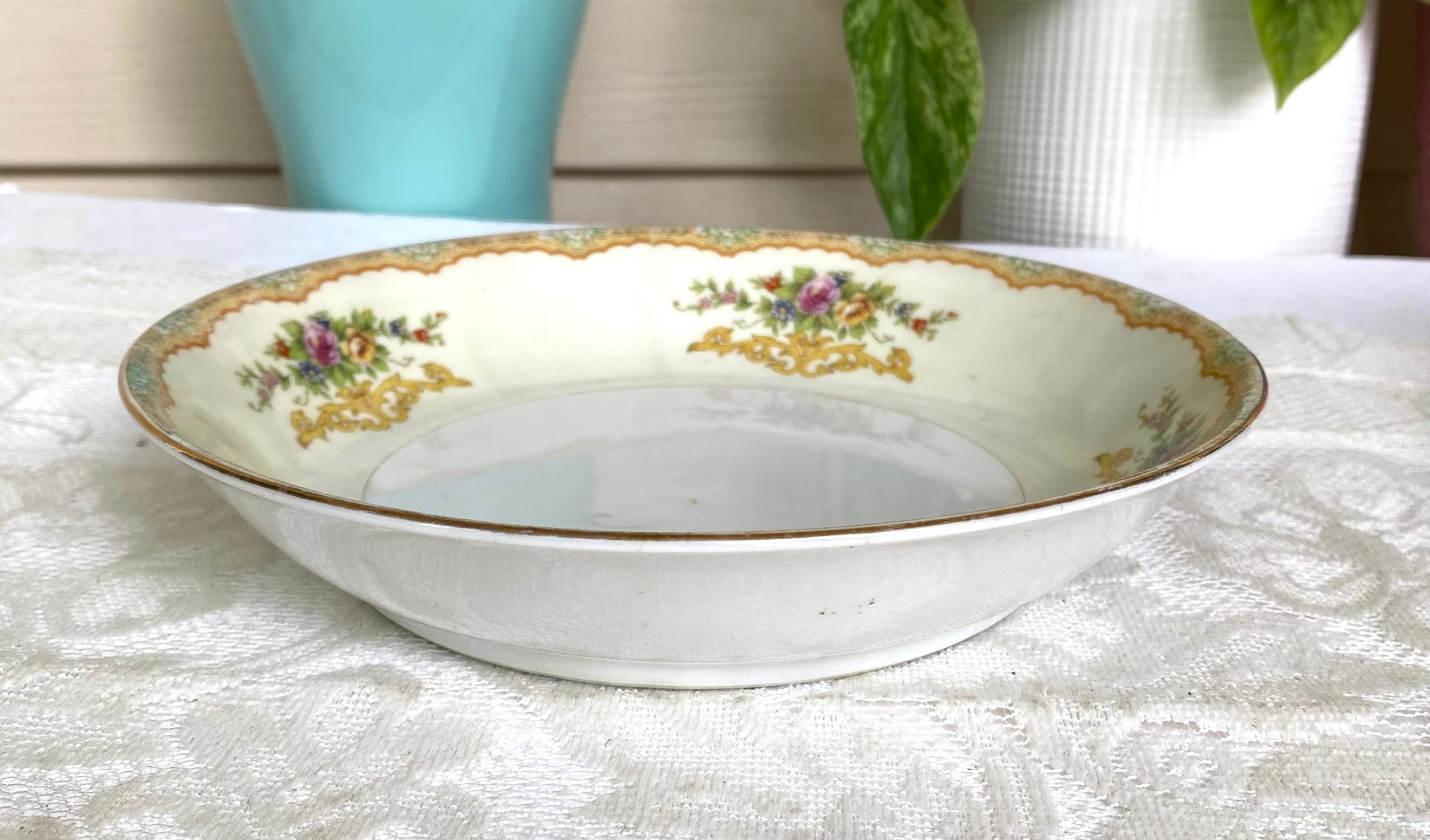 Vintage Kikusui Japan 7 Piece Place Setting - Tan & Green Border