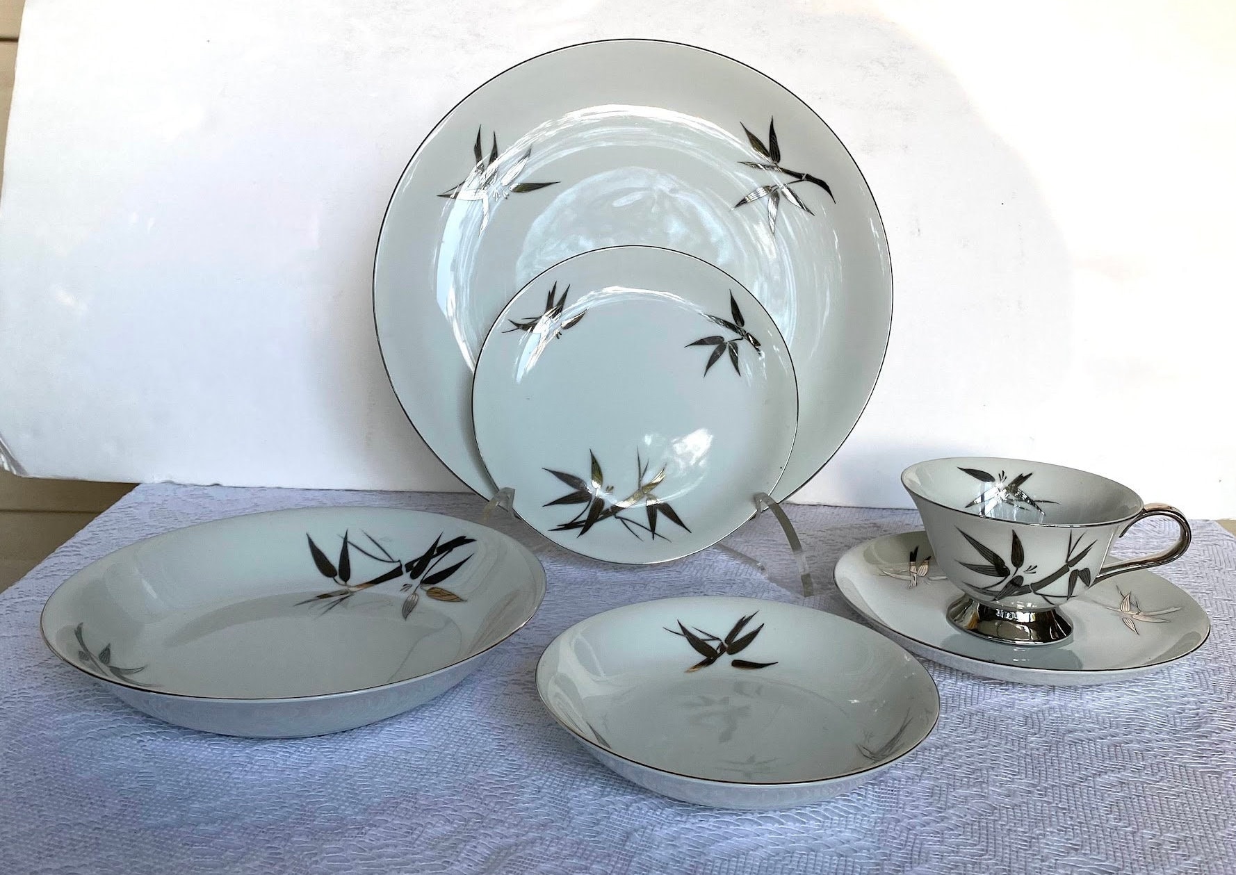 Deville “MATRIMONY” Japan Fine China- 6 Piece Place Setting