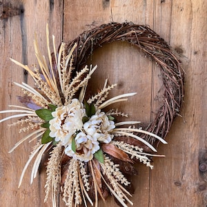 Neutral colors Fall Wreath, Boho Wreath for Front Door