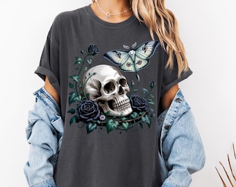 Gothic Skull & Roses Comfort Colors Shirt - Halloween Tee