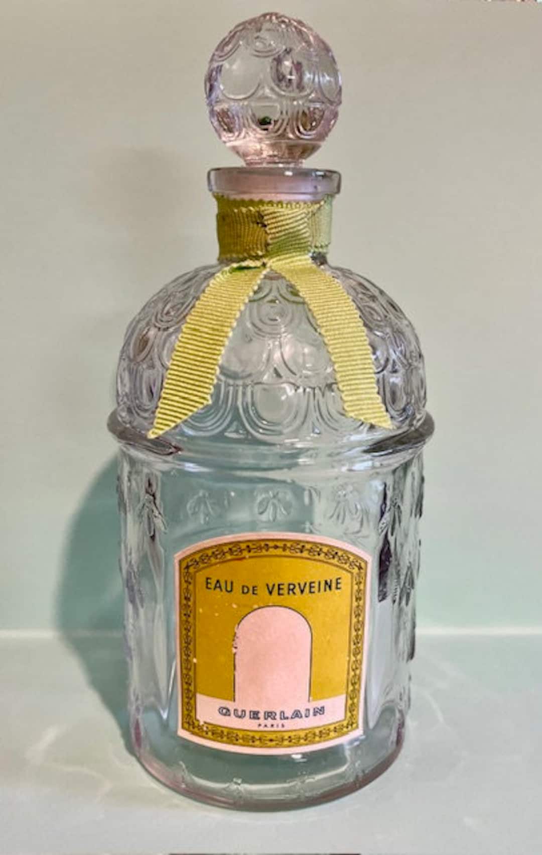 希少 GUERLAIN ゲラン インペリアル 1000ml ゴールド ビーボトル 希少 GUERLAIN ゲラン インペリアル 1000ml ゴールド ビーボトル