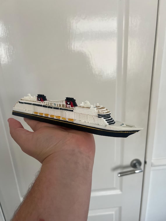 Disney Wish / Disney Treasure / Disney Destiny - 1/1250 Cruise