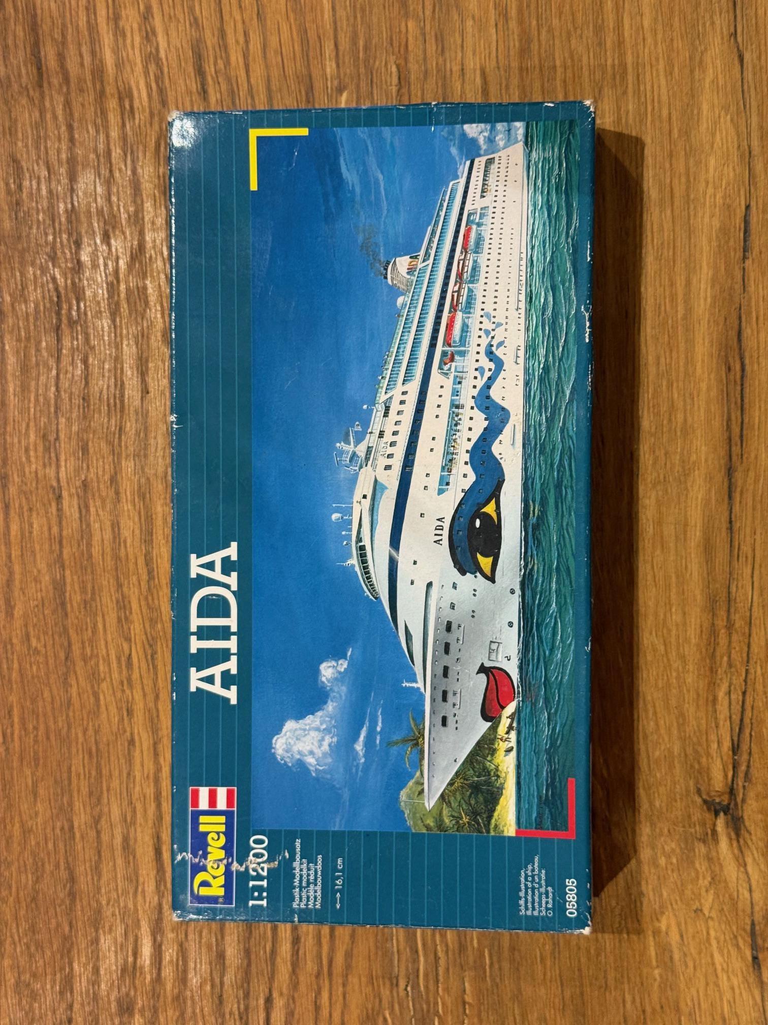Aida - 1/1200 Cruise Ship Model Kit - Revell