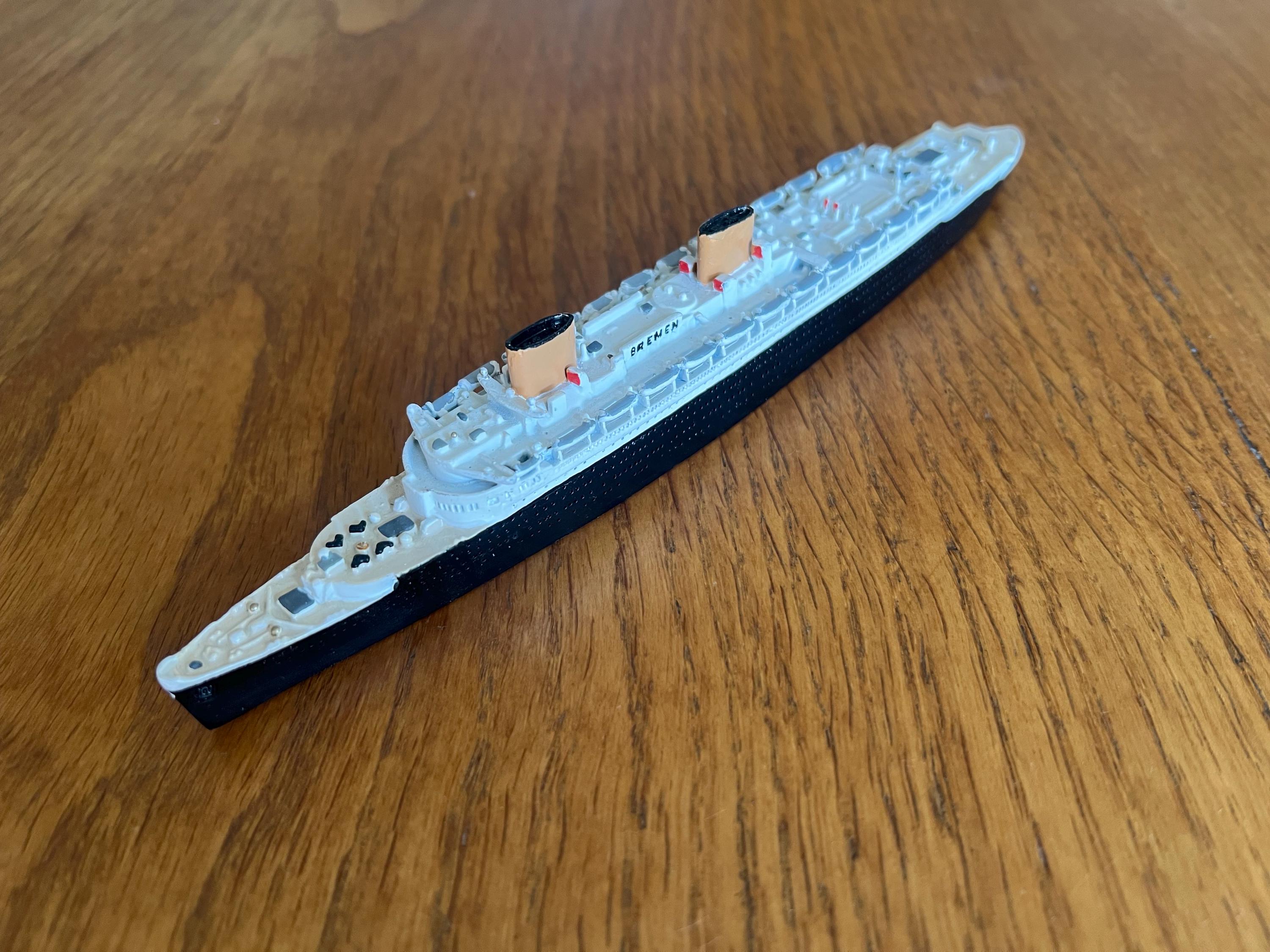 客船 BREMEN 1:1250 スケールモデル Bremen - 1/1250 Scale Cruise Ship Ocean Liner Model - Mercator
