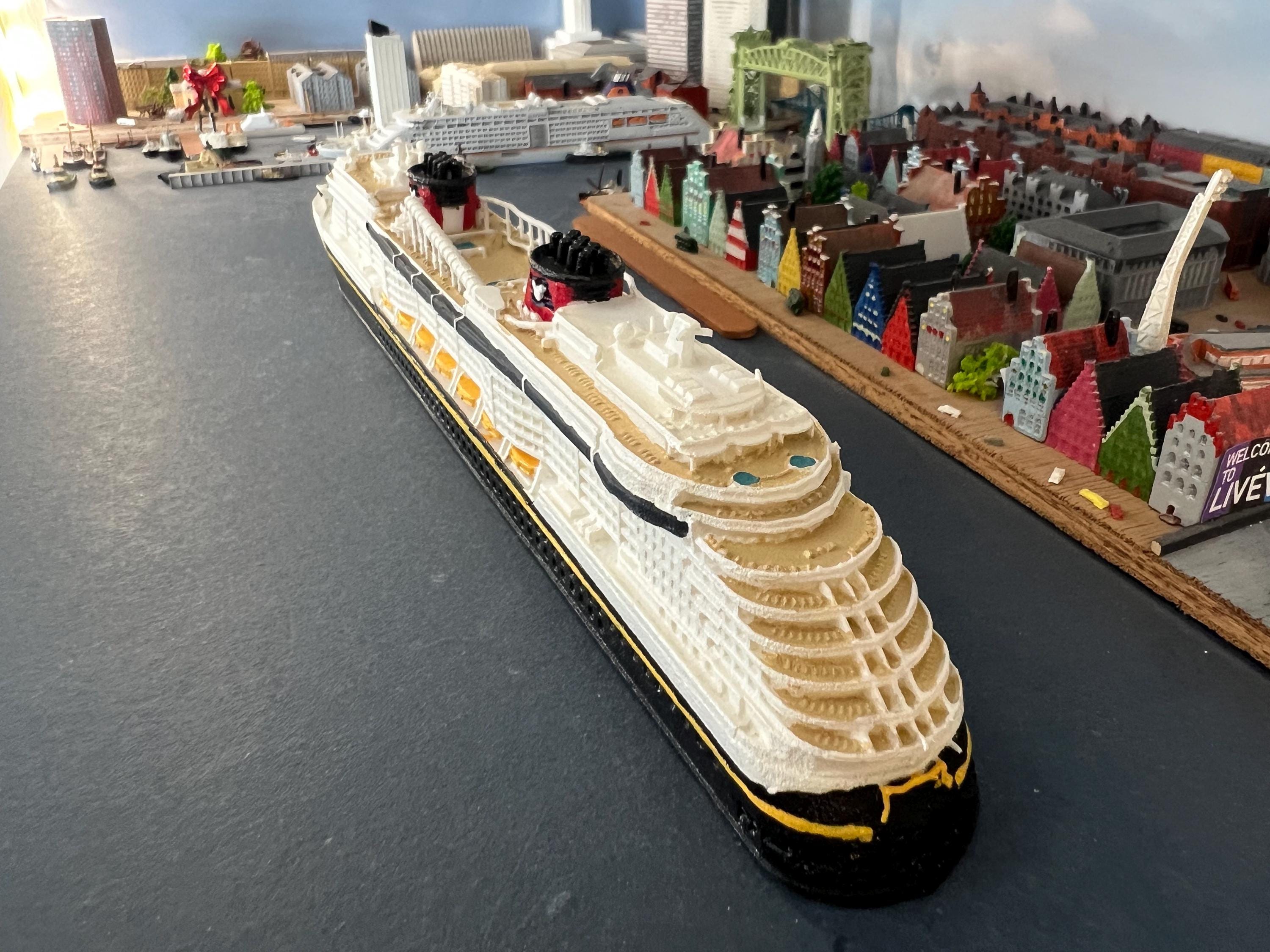 Disney Wish / Disney Treasure / Disney Destiny - 1/1250 Cruise