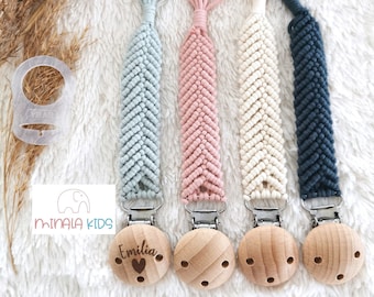 Süßes Makramee Schnullerband personalisiert mit Name | Schnullerkette | Holzclip | Baby | Schnuller | Geschenk | Taufe | Geburt | MinalaKids