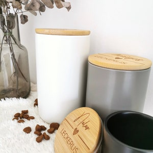 Leckerlidose aus Keramik mit Bambusdeckel versch. Größen personalisiert Vorratsdose Futterdose Hund Katze Haustier Geschenk Bild 2