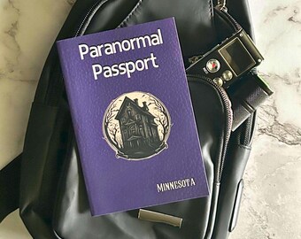 Minnesota Ghost Hunting Travel Guide & Stickers: Haunted Places Passport