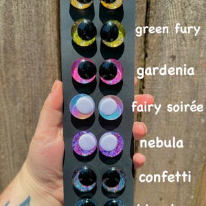 Ojos de seguridad con plomada y purpurina pintados a mano, amigurumi de crochet - Tarjeta 1