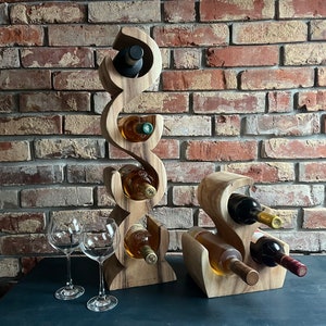 Casier à vin/support à vin en bois pour 4 ou 3 bouteilles de vin environ 30/70 cm de hauteur image 1