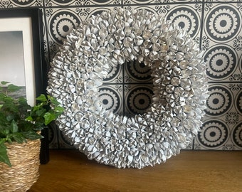 Couronne de porte blanche, couronne murale de 40 cm de diamètre