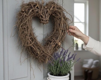 Corona de corazón natural, 40 cm de alto – Corona de puerta en forma de corazón hecha de vides y raíces – Decoración rústica para puerta de entrada – Corona de pared de estilo campestre – Corona natural bohemia