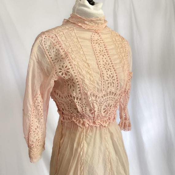 1900s antique vintage Edwardian eyelet lace dress… - image 6