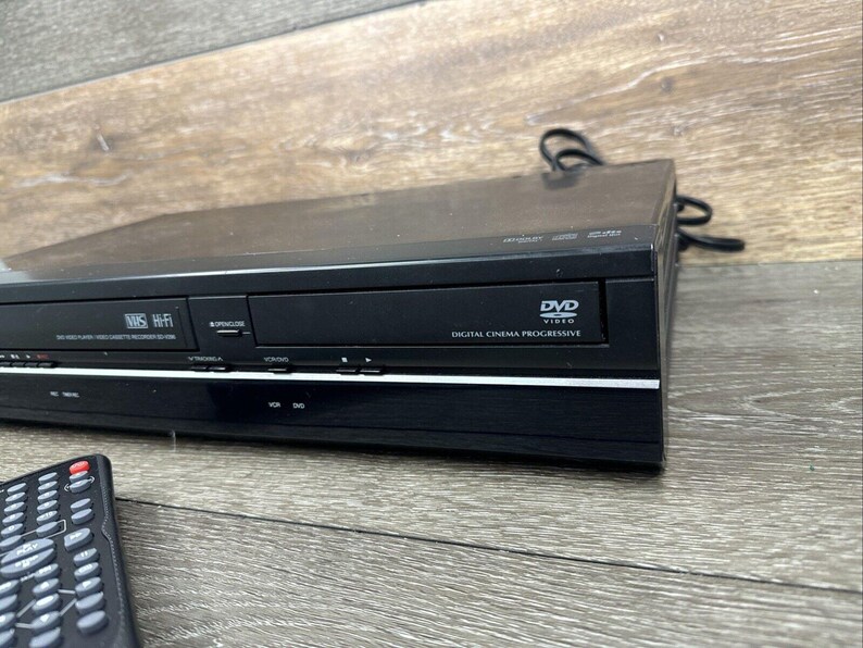 Toshiba SDV296KTU Dvd/vhs Combo Player Vcr Recorder With