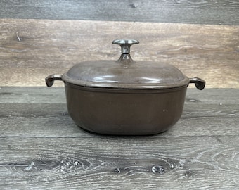 VTG Le Creuset France #25 Braunes Gusseisen La Mama Enzo Mari Ovaler holländischer Ofen