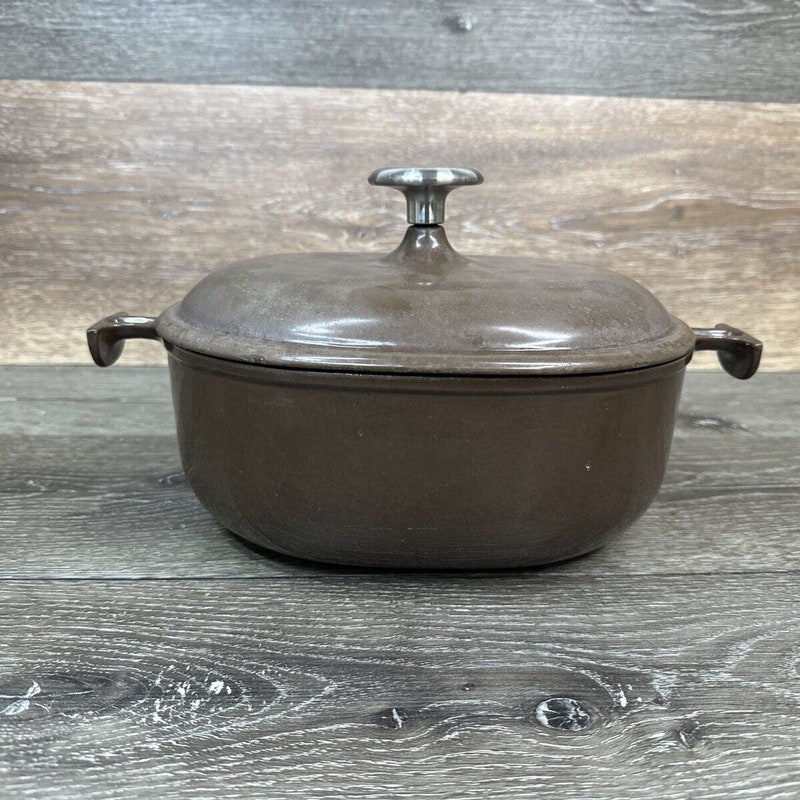 Reservé RH Grand plat à gratin ovale Mama 33 orange Enzo Mari Le Creuset by Mari