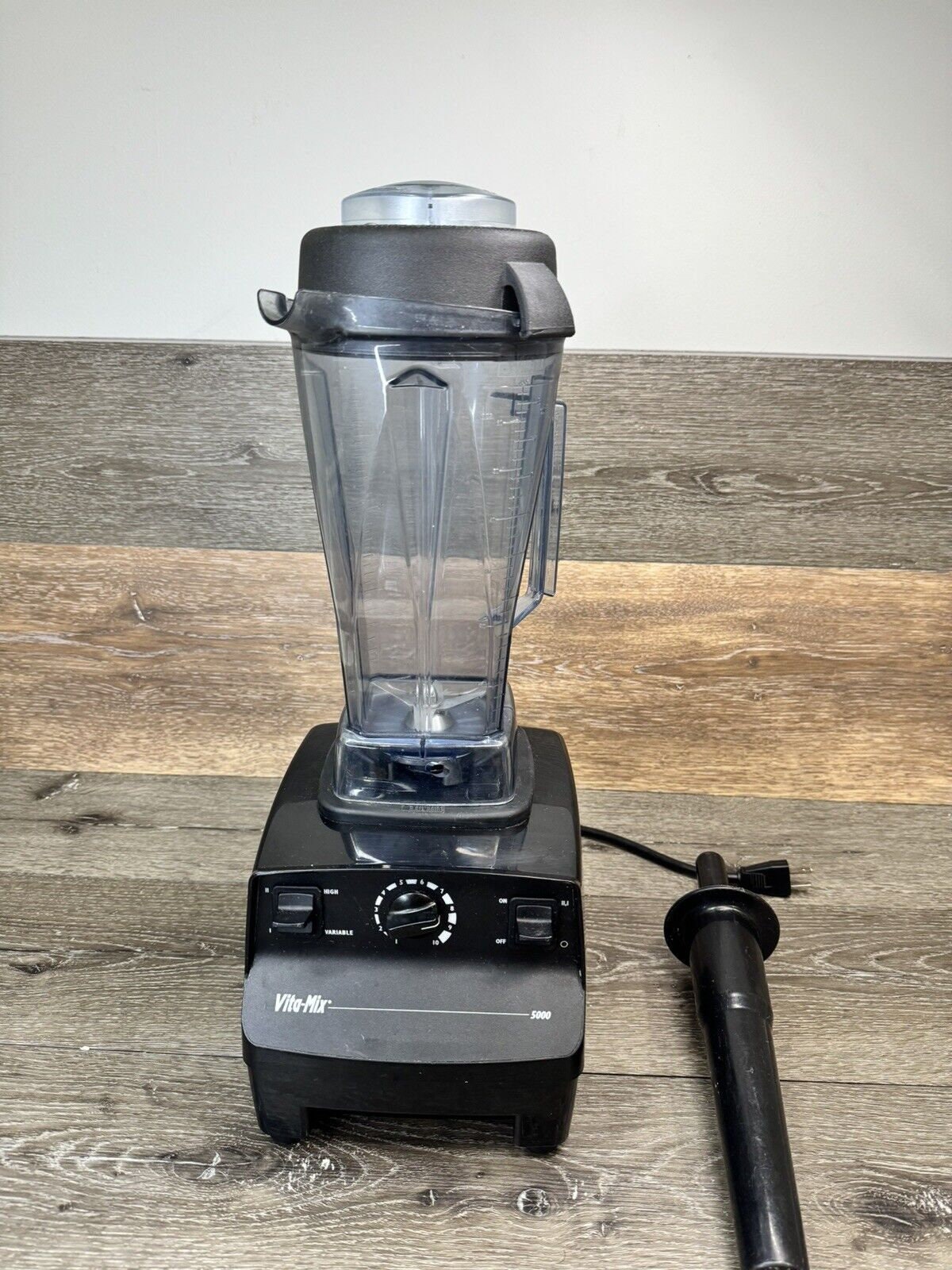 Vitamix VM0103 Vitamix 5000 Total Nutrition Center Blender Vitamix VM0103 Vitamix 5000 Total Nutrition Center Blender