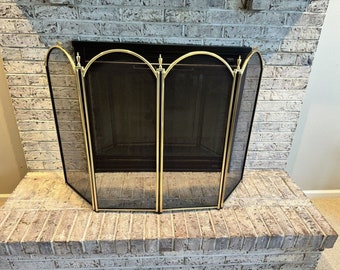Fireplace Screen 4-Panel Brass Finish W 52”x H 32” With Handle ~Almost like new