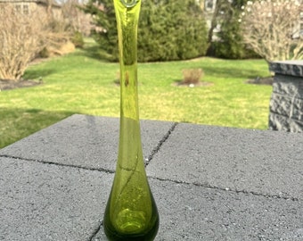 Vintage MCM Viking 11.25” Green Bud Vase Stretch Swung Art Glass