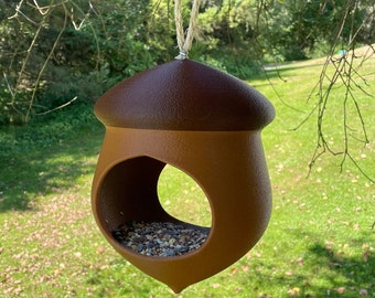 Acorn Bird feeder