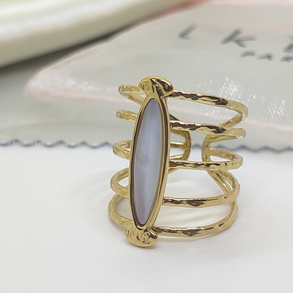 Adjustable white mother-of-pearl ikita ring