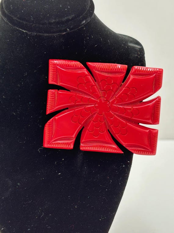 Cherry Red Bakelite Rectangular Floral Pinwheel B… - image 2