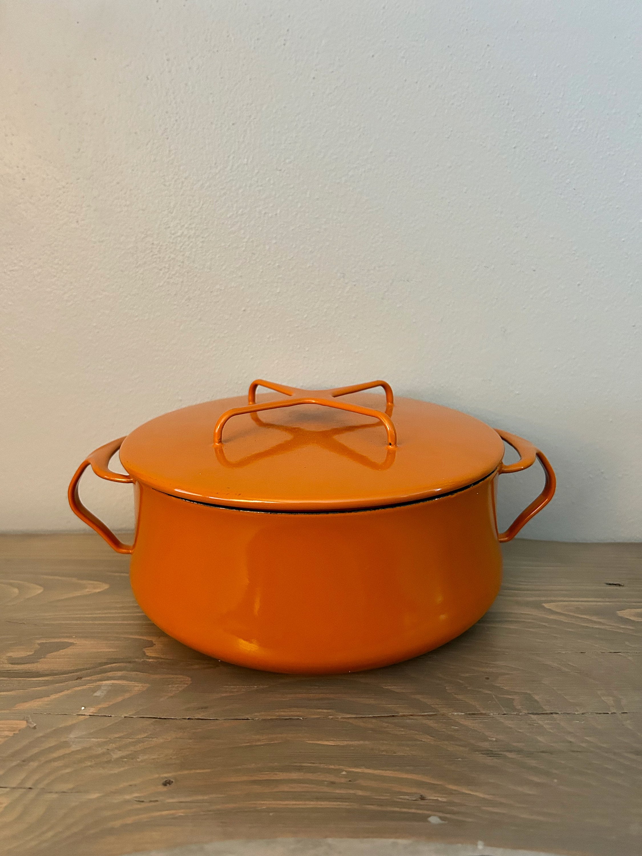 DANSK 833297 Koben Style Double Handed Pot, 7.1 inches (18 cm), 2.2 L.,  Induction Compatible, Turquoise/Teal, Oven Safe, Enameled