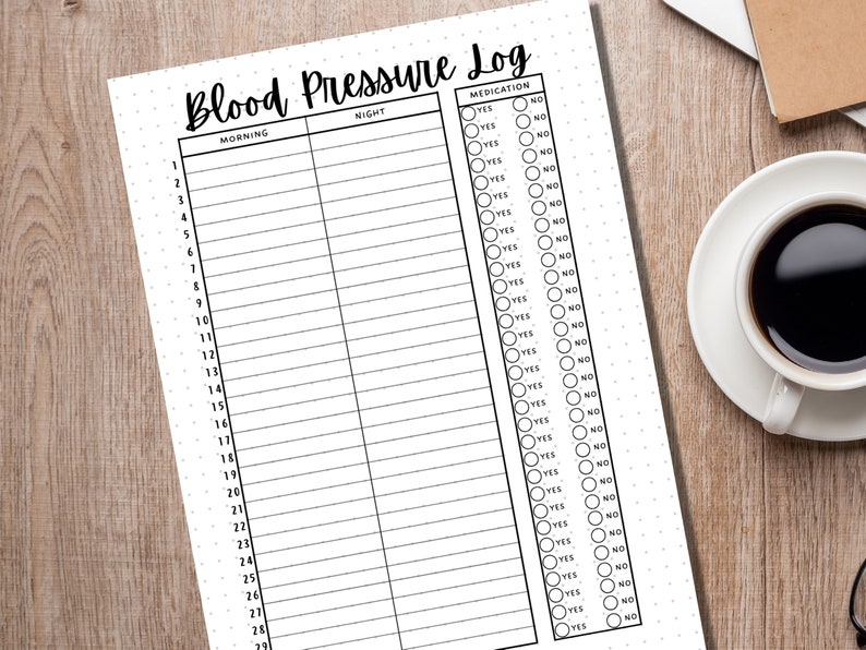 Peut inclure: Un journal de pression art&eacute;rielle imprimable en noir et blanc avec des colonnes pour les lectures du matin et du soir. Il comprend une section pour les m&eacute;dicaments avec des cases &agrave; cocher oui ou non pour chaque jour.