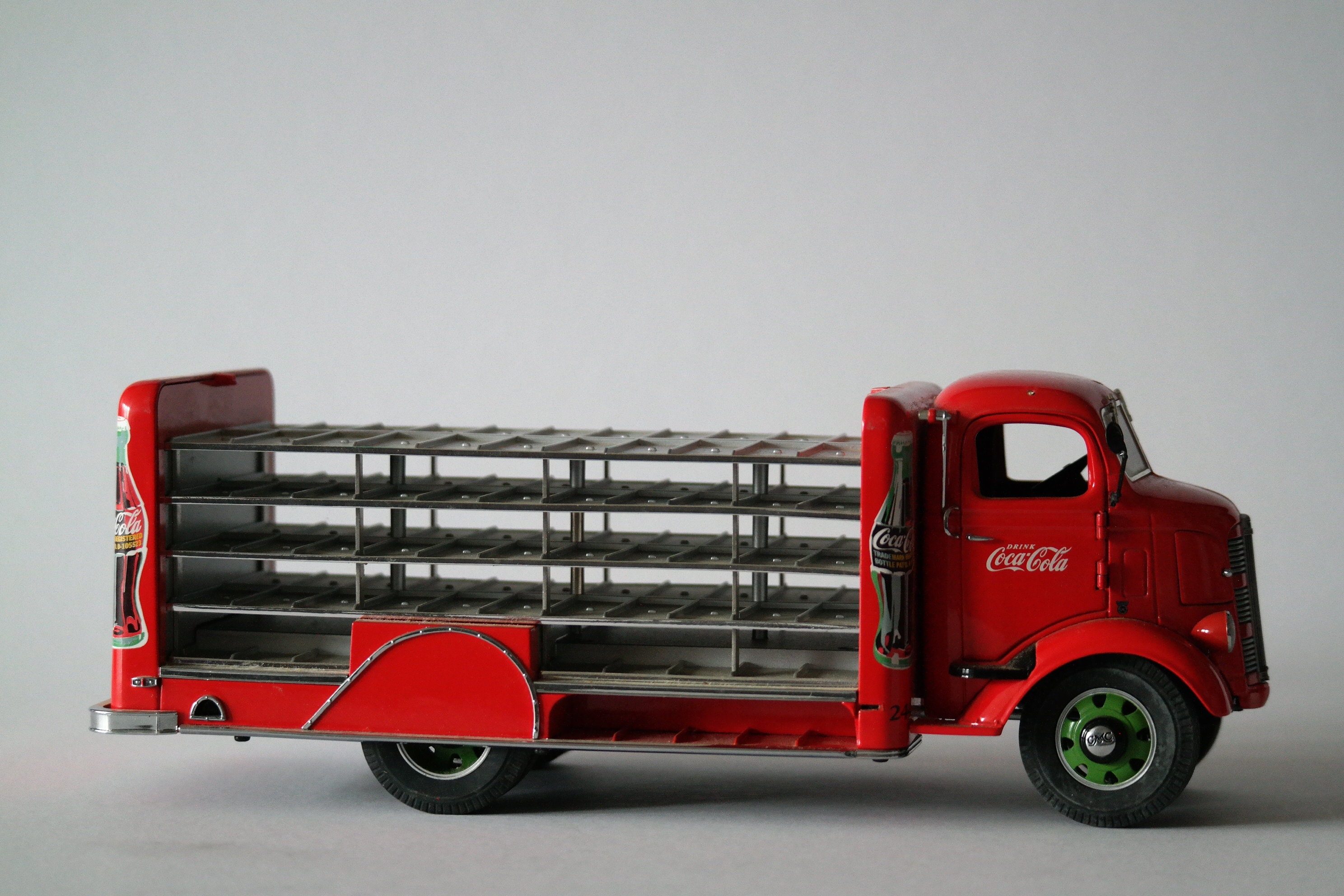 ダンバリーミント １／２４ コカ・コーラ デリバリー トラック１９３８ DANBURY MINT DIE CAST REPLICA 1:24 COCA-COLA DELIVERY TRUCK