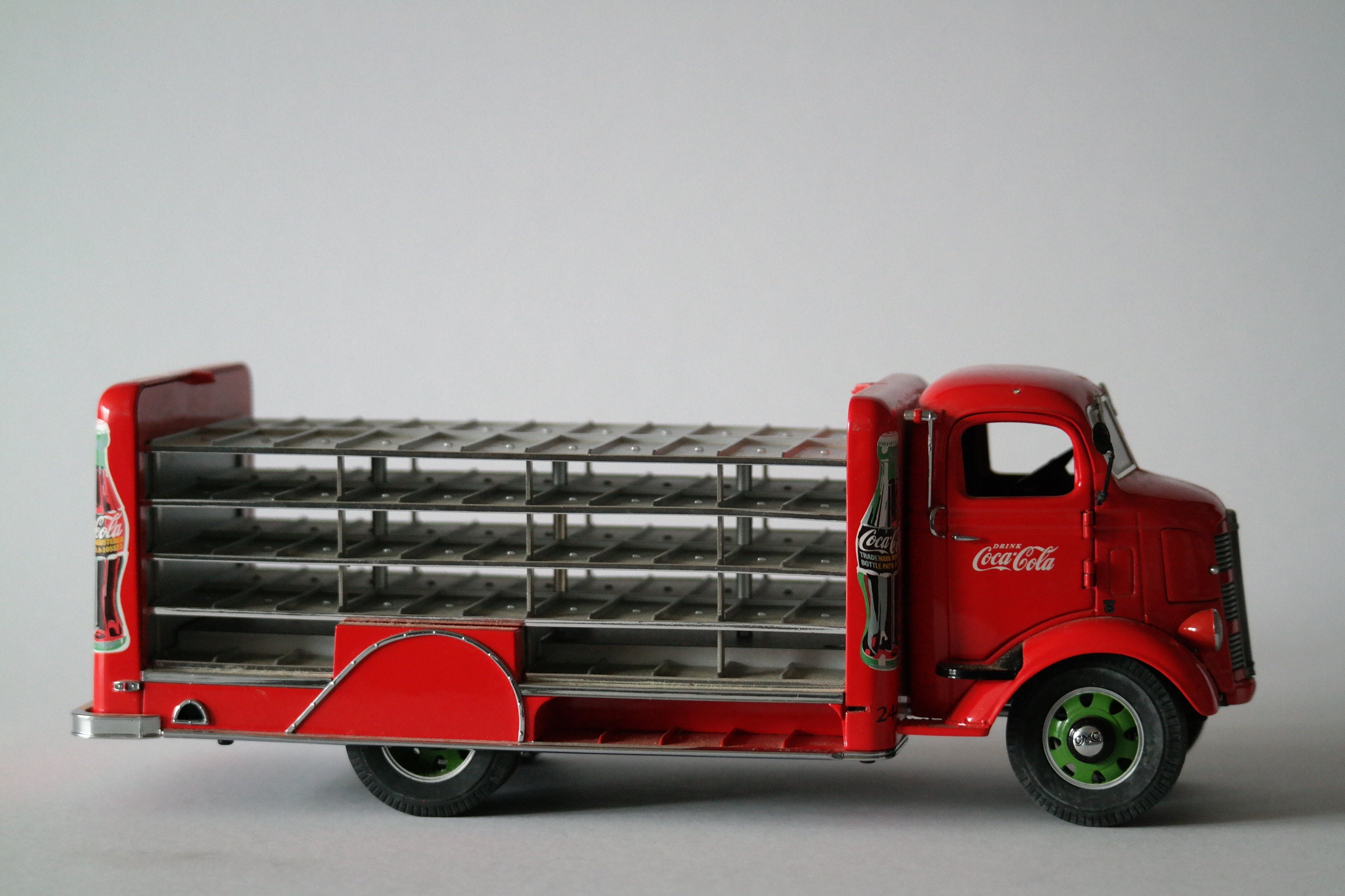 Danbury Mint 1938 GMC Coca Cola Cab Over Engine Delivery
