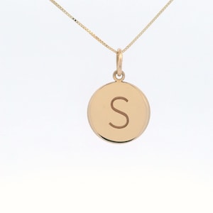 Collar con inicial de oro de 14 k, colgante minimalista con S, joyería con letras de oro personalizadas, regalo único para ella y para uso diario