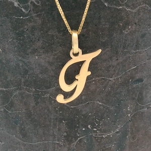 Collar con inicial de oro de 14 k, colgante minimalista con F, joyería con letras de oro personalizadas, regalo único para ella y para uso diario