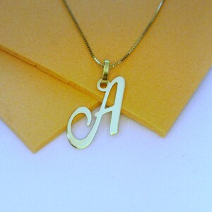 Collar con inicial de oro de 14 k, colgante minimalista A, joyería con letra de oro personalizada, regalo único para ella y para uso diario