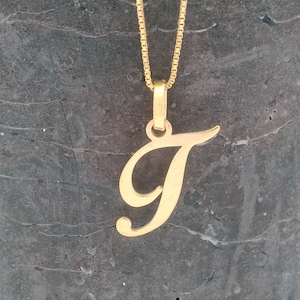 Collar con inicial de oro de 14 k, colgante minimalista con T, joyería con letras de oro personalizadas, regalo único para ella y para uso diario