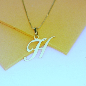 Collar con inicial de oro de 14 k, colgante minimalista con H, joyería con letras de oro personalizadas, regalo único para ella y para uso diario